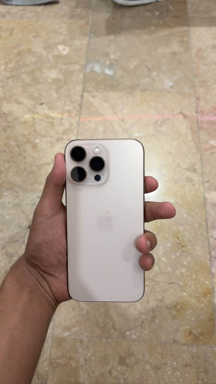 iPhone 16 pro max 256GB للبيع
الجهاز نظيف جداً ومحافظ علية 

السعة 256GB
اللون Desert Titanium صحراوي
البطارية 91‎%‎
الجهاز مكفول ما داخل صيانة ولا مفتوح
الجهاز كامل مكمل مابي اي نقص

السعر 1,300,000 وقابل للتفاوض بشكل بسيط حك جيتك

📍بغداد حي الاعلام
***********
للجادين فقط

