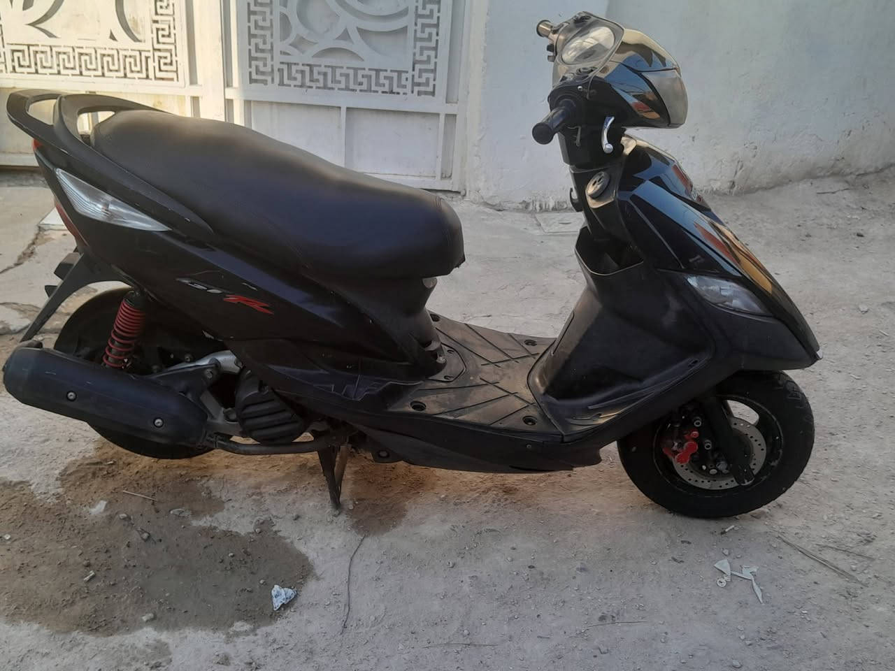 دراجه ثعلب للبيع كامله مابيهه اي نقص محرك مكفول ناعم شلعه ومعدل حلوه كهربائيات كلهه شغاله لايت عالي ناصي اشاير كيج بانزين كيج سرعه دبلات شغاله طسه ناعمه كفرات بلادي سلف كابريتر بلادي مكاني بغداد الشعله شراي اتصل مامتواجد على نت ***********

