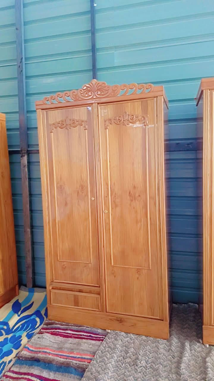 في معرض ومزاد لاصدقاء مستعدون لشراء  وبيع جميع الاثاث المنزلي الجديد والمستعمل وغرف النوم التركي والعراقي راسلنا على واتساب *********** او مراسلة الصفحة .
