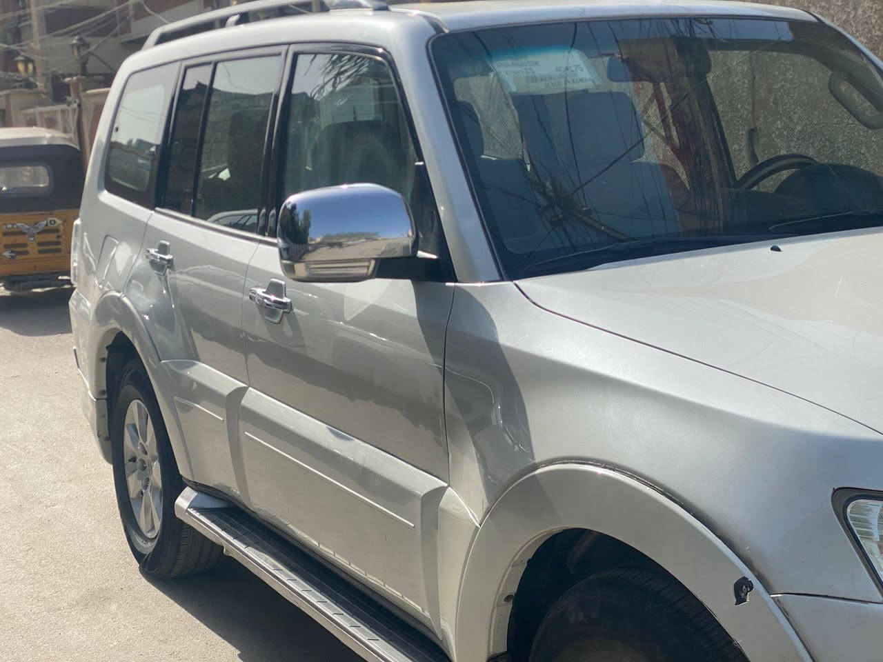 للبيع باجيرو حبتور ٢٠١٠ مكفولة كفاله عامة عدا رصعات بسيطة ١على ١ مواصفاته معروفه السعر ١٣٥للاتصال *********** ابو علي
