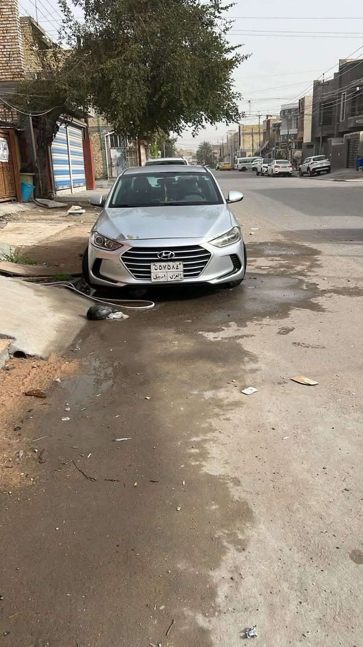 االنترا موديل 2017 وارد امريكي
مكينه 2000 دوش 

كير اي تي 

سياره حادثها  جاملغ خلفي وقبق الصندوق 

وبيها رش صبغ جاملغ الخلفي الثاني وربع الباب الخلفي رش فقط بدون معجون  ولا اكو ضرر بلحوض ضربه حادثها بسيط بس الي معمرها غشيم مو ابو مصلحه  

السيارة نصبتها حلوه 

حداددية جديده 

تايرات جديدة 

تبريد ماشاء الله 

السيارة موقعها بغداد الحسينية 

اذا شراي وجناي تعال شوفها وما نختلف قبل ما تجي خابرني اكلك بهيج سعر عارضها تفيدك تعال ونتراهم 
سياره عوزها ترتيبات بسيطه. 
ا 95 ورقه  وي ترتيباتها تكمل عليك ب100 جوه الميه 
وسعرها مناسب محسب حساب للترتيبات وللرقم 

*********** اكثر شي موجود بعد العصر
