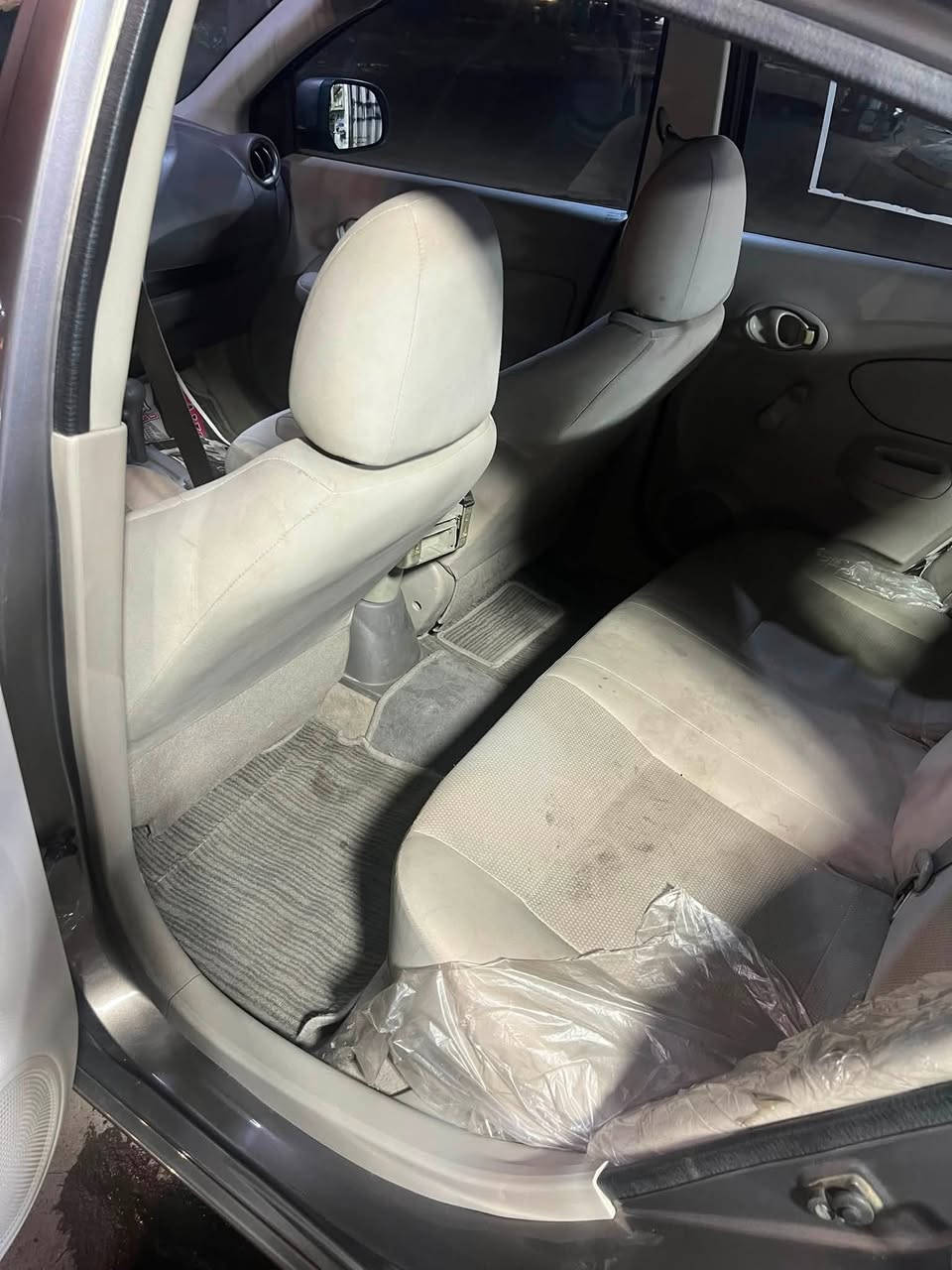 سلام عليكم نيسان سني موديل 20
سعر 98 ماشيه 96 

الطخات موضحه بالصور الباقي كفاله  

رقم ***********
بيهه مجال قليل لشراي فقط بيع 
مكاني الحريه بغداد
