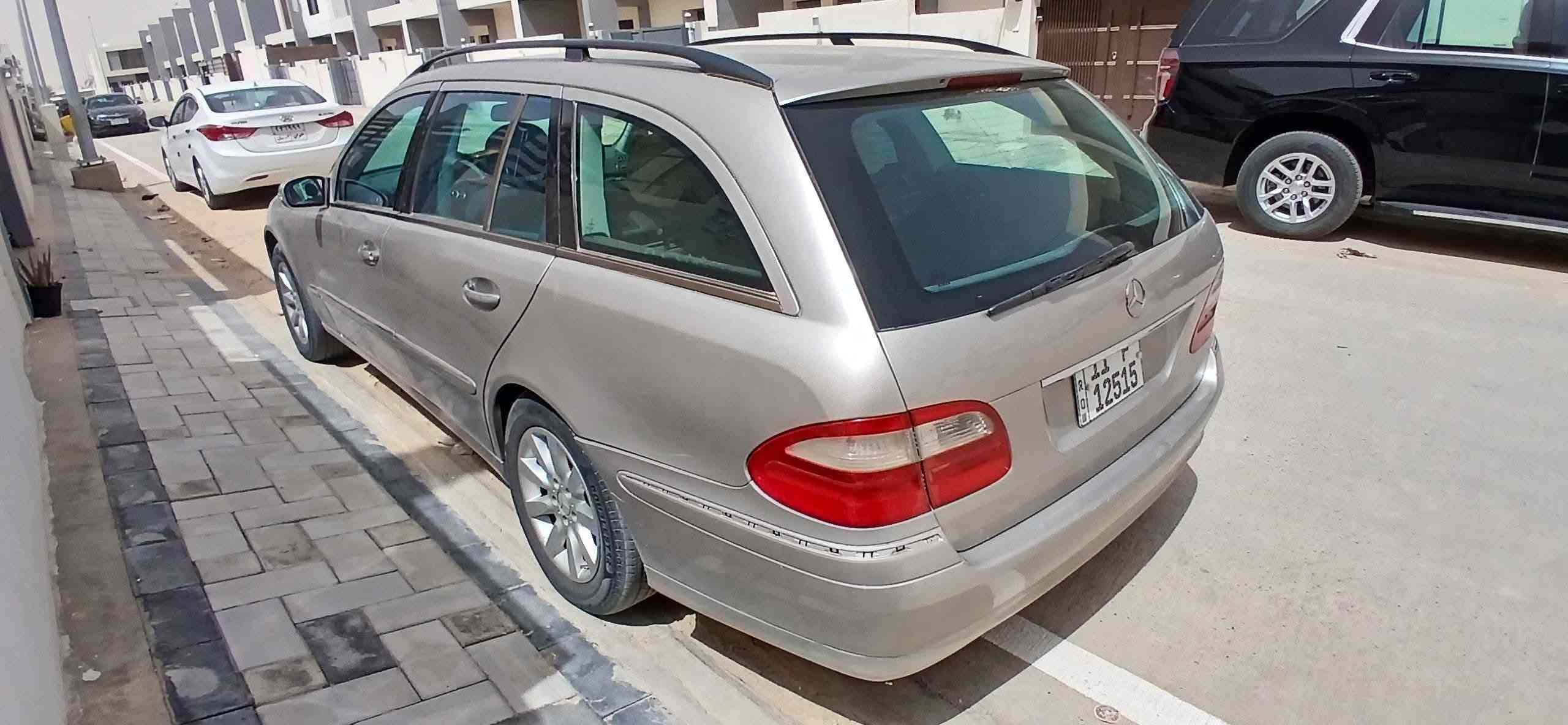مرسيدس ام عيون ستيشن موديل2005 200E محرك اربعة سلندر محرك جديد بسمي رقم بغداد جديد دولي هزه جديده غرفة جديده نقص فقط تبريد مصبوغه عام لجماليةفقط السعر مناسب تم تنزيل السعر 85 قفل رقمي متوفروتساب فقط***********متواجد فقط على وتساب مكاني النجف الاشرف
