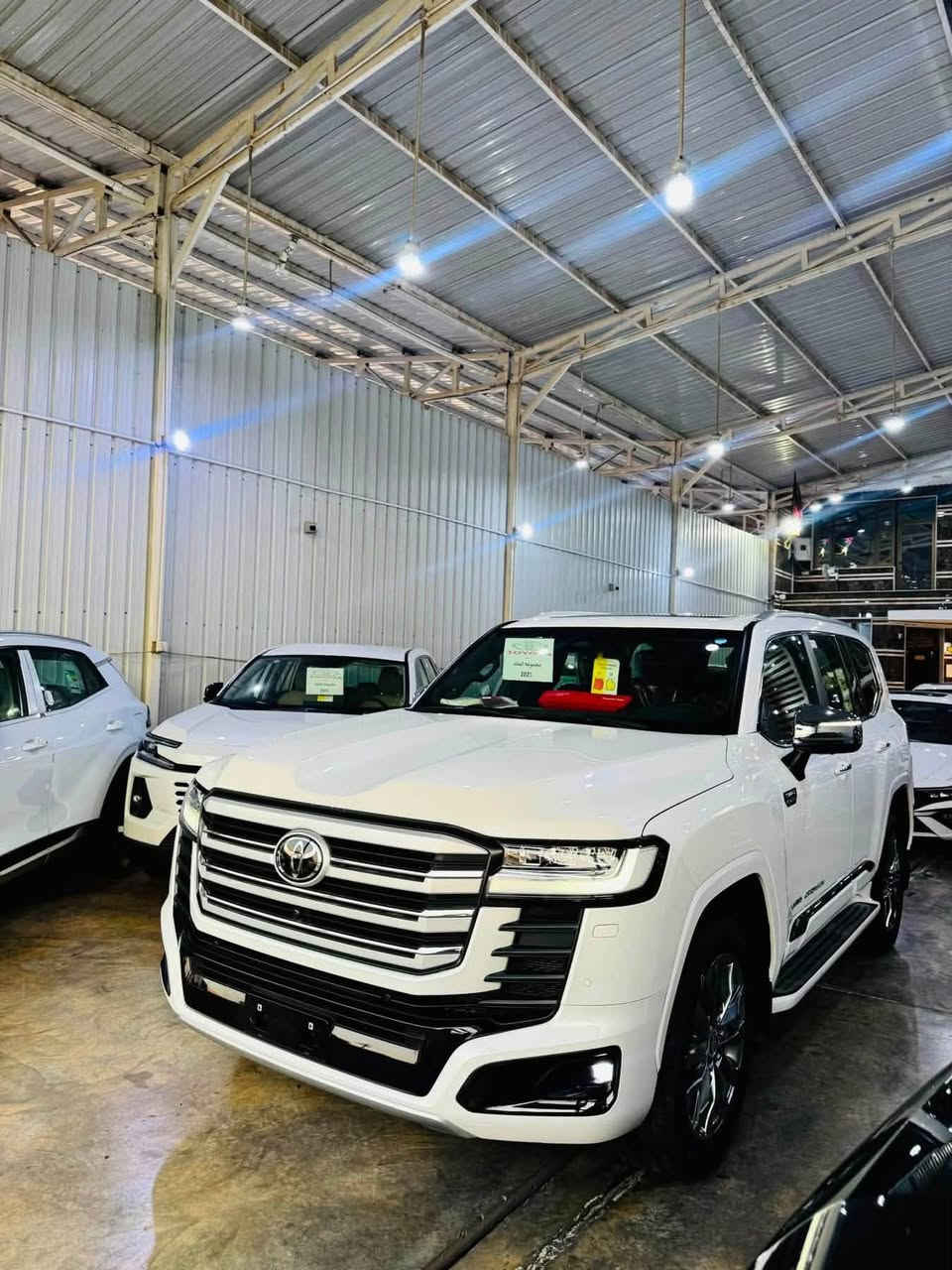 🔥👑 مجموعة الملك لتجارة السيارات الحديثة 👑🔥
عنوان الثقة • الفخامة • أفضل الأسعار

🚨متوفر جميع انواع الاندكروز 2026 + 2025 🚨

🔥 أسعار نار ودلال وحياكم الله وتدللون 
💵 البيع نقداً (كاش فقط)
📋 السعر شامل اللوحات المرورية – رقم بغداد

✨ أحدث إصدار TSS | فل مواصفات 1/1 ✨
           ✅ رادارات أمامية وخلفية ✅

🎁 ضمان ساس سنتين أو 40,000 كم 
🛢️ 8 تبديلات دهن مجانية🔧 8 فلاتر مجانية 
━━━━━━━━━━━━━━━━━━
🚗 قسم الزيرو 2026 

1️⃣ لاندكروزر GXR 1/1 (TSS) — أبيض 🤍

2️⃣ لاندكروزر GXR 1/1 (TSS) — أسود 🖤

3️⃣ لاندكروزر GXR Limited TSS Black Edition

4️⃣  لاندكروزر VX Limited BLACK EDITION TSS 

5️⃣ لاندكروزر VX Limited Twin Turbo TSS

6️⃣لاندكروزر  VXR HEV 2️⃣0️⃣2️⃣5️⃣
━━━━━━━━━━━━━━━━━━
🔥 أسعار VIP لا تُفوّت🚗 
السيارات جاهزة للتسليم الفوري⏳ الكمية محدودة...

📍 العنوان: بغداد – الكريعات – نهاية شارع المعارض

☎️***********

☎️***********

━━━━━━━━━━━━━━━━━━

👑 مجموعة الملك لتجارة السيارات الحديثةثقتكم رأس مالنا... ونوفر لكم أفضل المواصفات بأفضل الأسعار. أهلاً وسهلاً بكم.

نص مكتوب في الصور:
- TOYOTA LAND CRUISER 2025 | VXR HEV Hybrid | VXR ضمان تويوتا العراق ومرقم بغداد