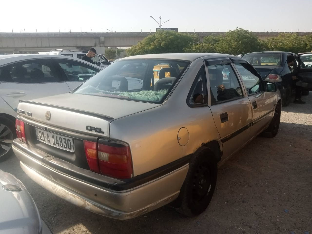 اوبل موديل1991 گير اوتماتيك
مه كينه بيست20 دفتربنزين موجود
 سنوي باقي 8مانگ 8اشهر 
مكان كركوك
***********
***********
سعر34 بي مجال قليل
