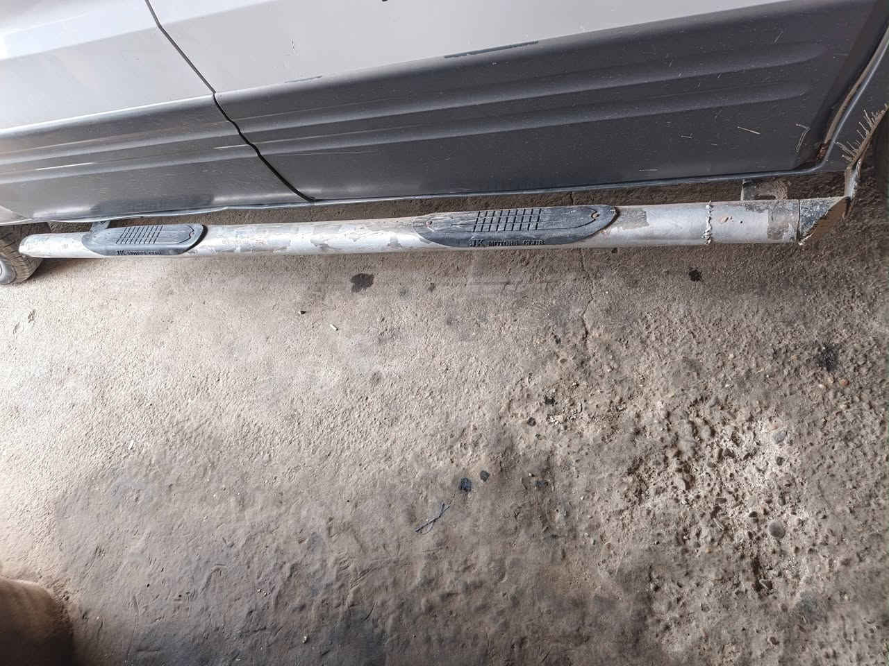 السلام عليكم للبيع سيبايه وبلامه ودرع خلفي ودسات وشارب مكان بغداد
الاتصال ***********/***********
