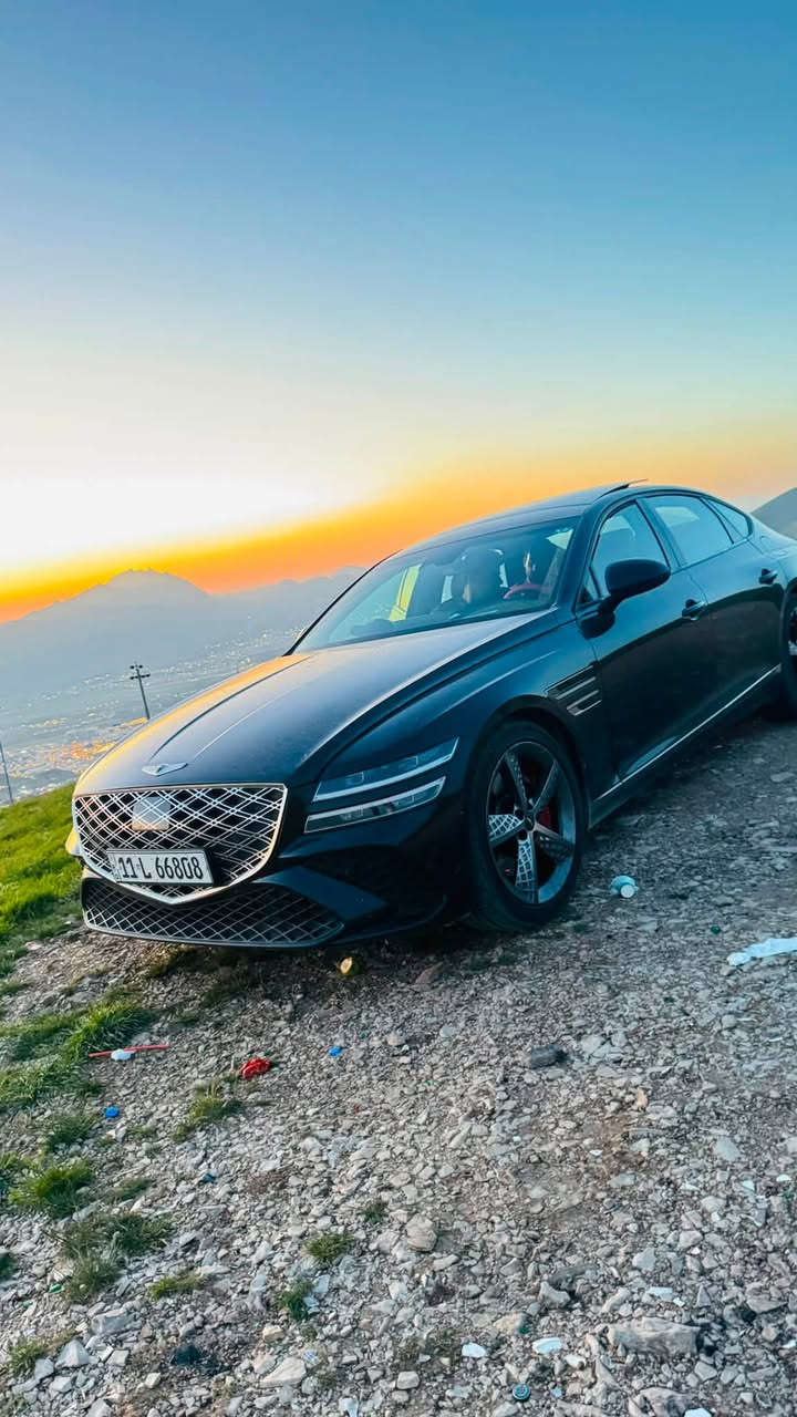 Genesis G80 2023 Sport 3.5T V6 Twin Turbo

للبيع فقط Genesis G80 2023 Sport 3.5T 🔥
شادلهة عطاس اصلي صوت رهيب 🔥

المواصفات والمحرك:
الموديل: 2023 
الفئة: G80 Sport 3.5T V6 Twin Turbo 
المحرك: 6 سلندر 3.5 لتر تون تيربو 
القوة: 375 حصان 
الكير: 8 نمر اوتوماتيك رياضي
الدفع: دفع رباعي AWD
اللون الخارجي: اسود ملكي
اللون الداخلي: احمر دايموند نابا ليذر سبورت - 
الرقم: بغداد 11 ل 66808
الداخلية: جلد احمر دايموند فئة سبورت كاملة امامي خلفي + تدفئة + تبريد
المقود: احمر رياضي + تدفئة + بادل شفت
السقف: بانوراما + ستائر شمسية
الشاشات: عداد ديجتال 12.3 + شاشة وسط 14.5 انج كبيرة
الصوت: Lexicon فخم
الكونسول: تحكم دوار للكير + شاشة مناخ خلفي
ارضيات: اصلية مكتوب Genesis
اضاءة محيطية داخلية

الخارجية:الدعاميه محدثه مال ٢٥
شباك جينيسس الكبير الماسي كروم
لايتات LED 4 خطوط توقيع جينيسس
ويلات 20 انج سبورت تو ساسز الخلفي اعرض
بصمة ابواب + تشغيل عن بعد

الحالة:
صبغ بدون اي صبغ قطع مبدله بلاديه
نظيفة جداً مثل ما واضح بالصور
الممشى: 42 الف كيلو
السياره مابيهة اي نقس تاخذهة كامله ومكفوله من كلشي
وراد امريكي حادث جاملغ وبنيد الشاصي معدل الصور مرفقه

السعر: 270 وبيهة مجال 
المكان: بغداد
للاستفسار: ***********
