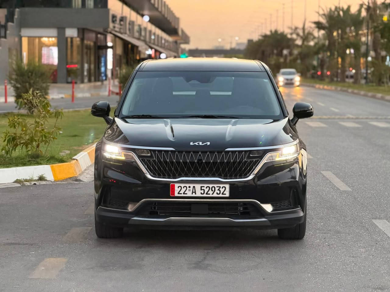 2024 KIA CARNIVAL, EX
للبيع كيا كرنفال وارد امريكي موديل 2024

حادث جاملغ امامي ايمن وربع البنيد سطحي

بجم بلادي على وضع الشركة رادتيرات تبريد وماء بلادي شواصي لغود مكفولة 

سعر 260 ورقة 

***********

سيارة فئة EX

حجم محرك 3500

بصمة تشغيل وابواب بصمة وتشغيل عن بعد 

كشنات جلد 

كشن كهرباء

بردات ابواب 

ابواب كهربائية مع صندوق كهرباء 

اشاير بالمري 

رادار نقطة عمياء تحديد مسار توقف ذاتي 

كامرة داخلي مع كامرة خلفي 

شاشة تاب حجم كبير 

تحكم تبريد شاشة لمس

تليفون شحن لاسلكي 

هاند بريك بصمة 

تبريد 3 قطع تحكم مركزي 

رقم اربيل أجرة ترقيم جديد دخول جديد 

مكان السيارة بغداد الكرخ قرب شارع مطار بغداد الدولي ***********
