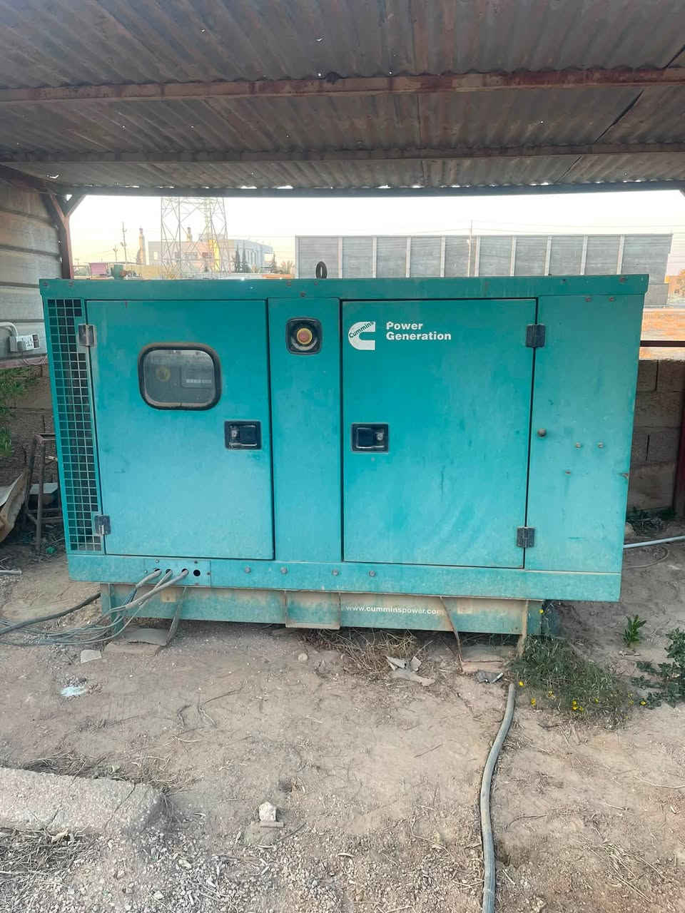 السلام عليكم 
مولد بيركنز انكليزي 33KV جاهز للشغل سعره 22 ورقه وبي مجال المكان القائم قرية جريجب للتواصل 
***********
