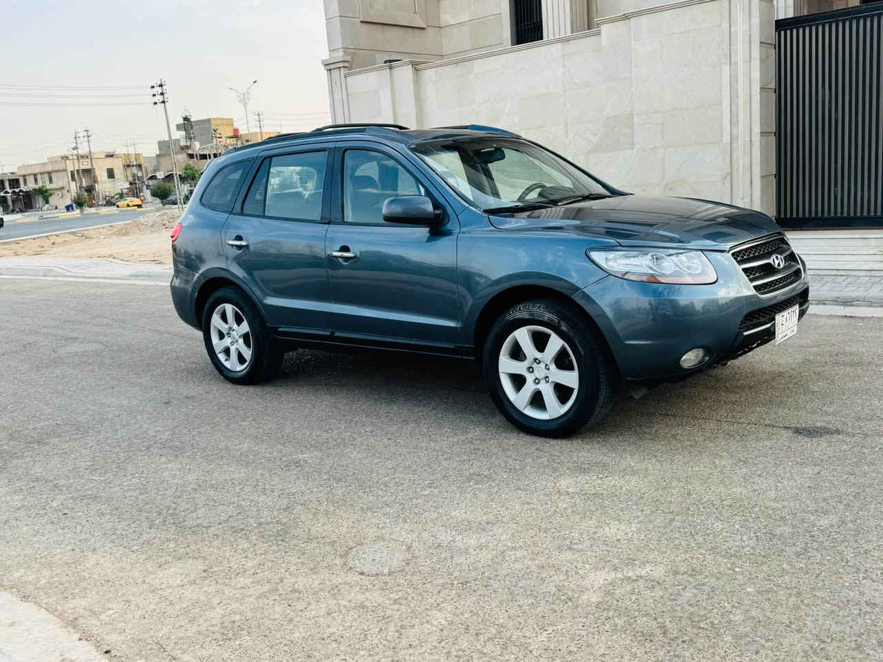هيونداي • سنتافي • بدون تفاصيل