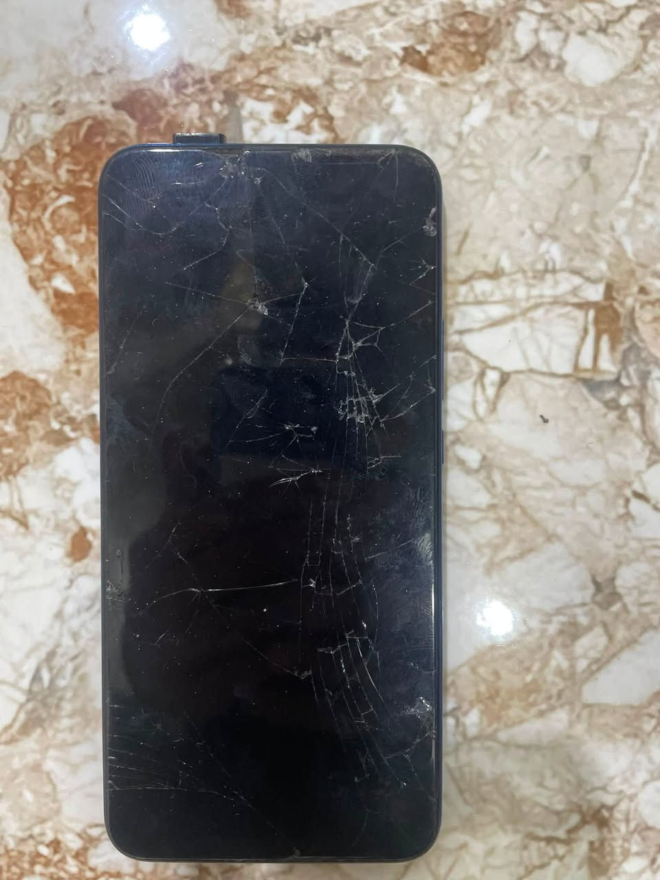 جهاز  Honor 9X البيع  الكسر بل شاشه بس شغال وما بيه شي ذاكره 128 السعر75
استفسار ***********

