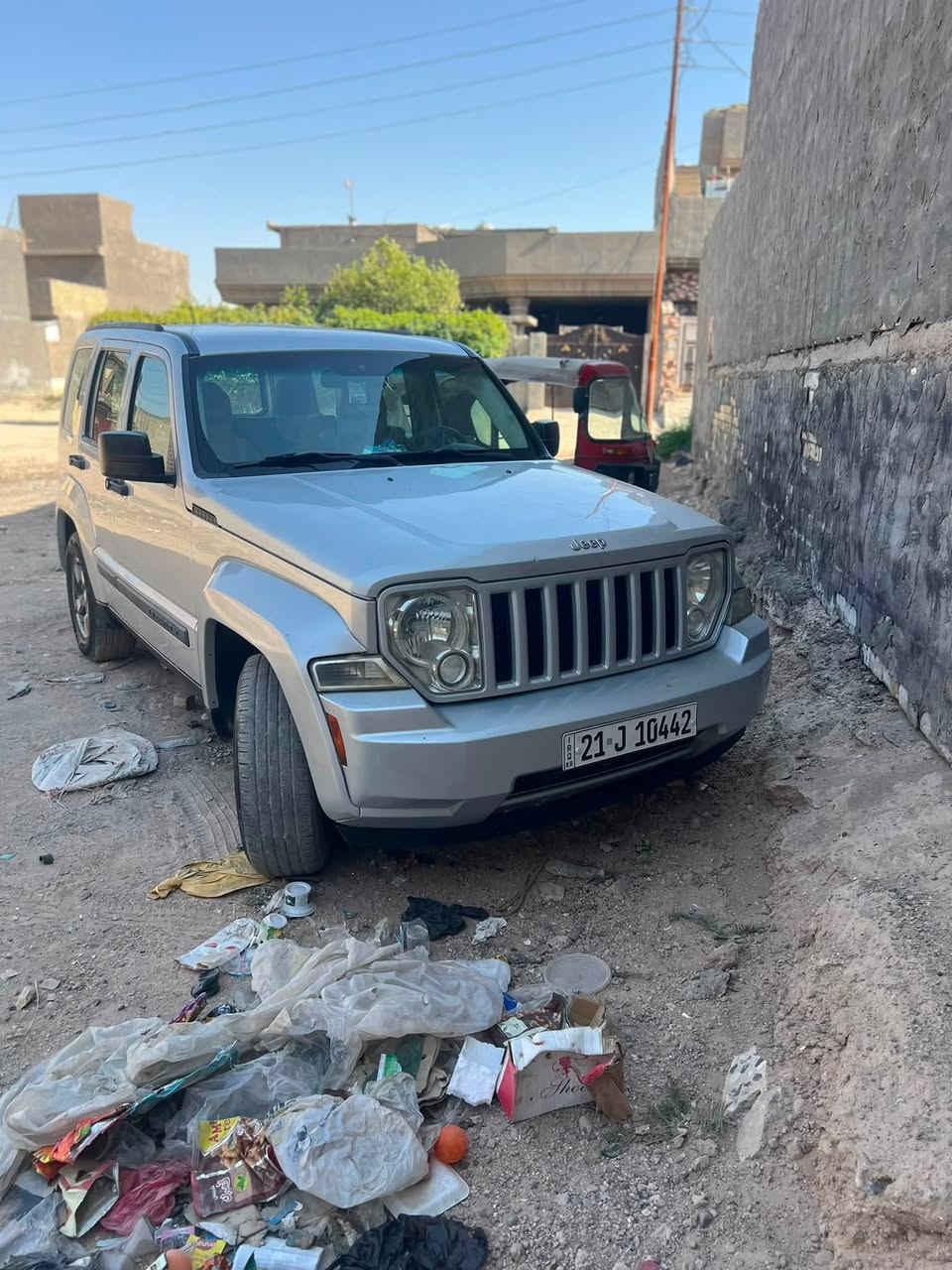سلام عليكم جيب مديل ٢٠٠٨بيها جاملغ صبغ بس عندي سونار جديد سنويه باسمي رقم بغداد الجديد سياره جاهزه للاخير تخم تاير حداديه ويل كب جديد اصلي 20 دخل بيجي شاشه جبيره غرفتهه جديده كلش جنطه قطعتين مكينه  صرفيتهه حلوه توني كامله معبلكات وانجكترات وباتري جديد جاهزه للاخير ماتصرف عليهه ربع ماناقصهه برغي تبريد ثلج معروف تبريد الليبرتي سعرهه92 وبيهه مجال بسيط للطيبين الاستفسار اكثر ***********
