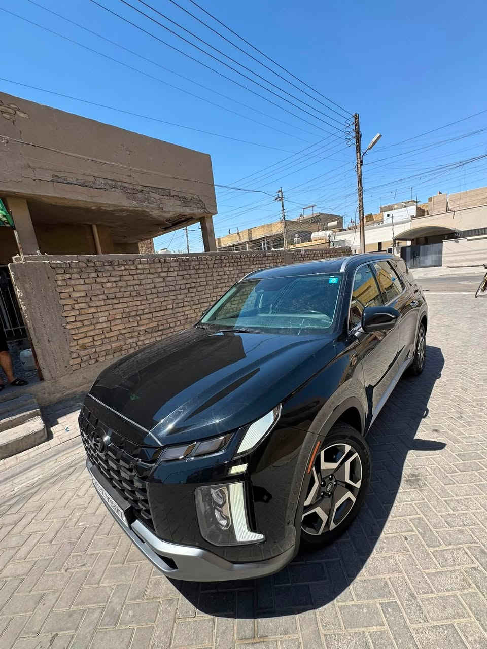 السلام عليكم ورحمة الله وبركاته بليسايد 2023 limited 

                       ترهم ((بيع و مرواس ))

وارد امريكي كفالة بيها فقط بخشم الجاملغ الايمن الباقي سليم كلشي بلادي السيارة ماشية 46 الف 
فول الفول تجي فتحة وحدة 
داخل VIP سياحي 
كشنات امامي خلفي تدفئة تبريد + الستيرن تدفئة 
رادار 360 درجة 
كامرات 360 درجة 
كشنات خزن 
وتفاصيل هواي معروفة السيارة 
للاستفسار ***********
مكان السيارة بغداد
