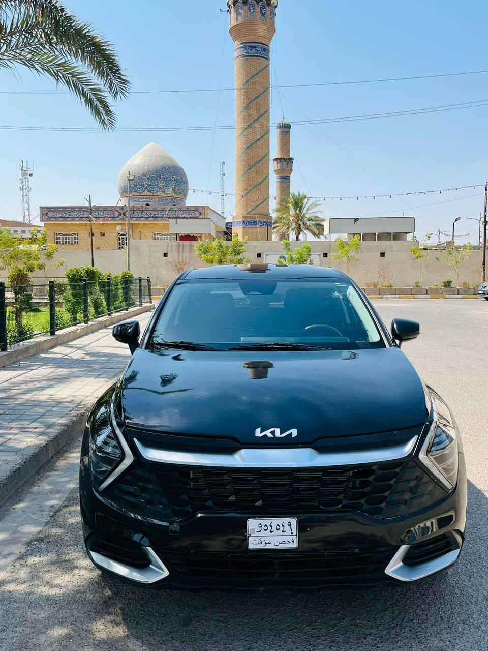 السلام عليكم سبورتج 24 دخول جديد منفيست باسمي حادثها بنيد فقط  بدون ايرباك جميع الايرباكات سليمة تبريد راديترات بلادي لغد شاصي مكفول

المواصفات
ويل كب 
 رادار امامي 
تبريد قطعتين
حساسات خلفية 
قيادة ذاتية
توقف ذاتي 
تنبيه عند مغادرة المسار
كروس سرعة
وضعيات قيادة
تدفئة كشنات
تدفئة ستيرن
كامرة دواره 

سيارة جاهزة وكاملة بدون نقص

السعر157 بيها مجال بسيط

بغداد تقاطع درويش حي العلام *********** بغداد, العراق
