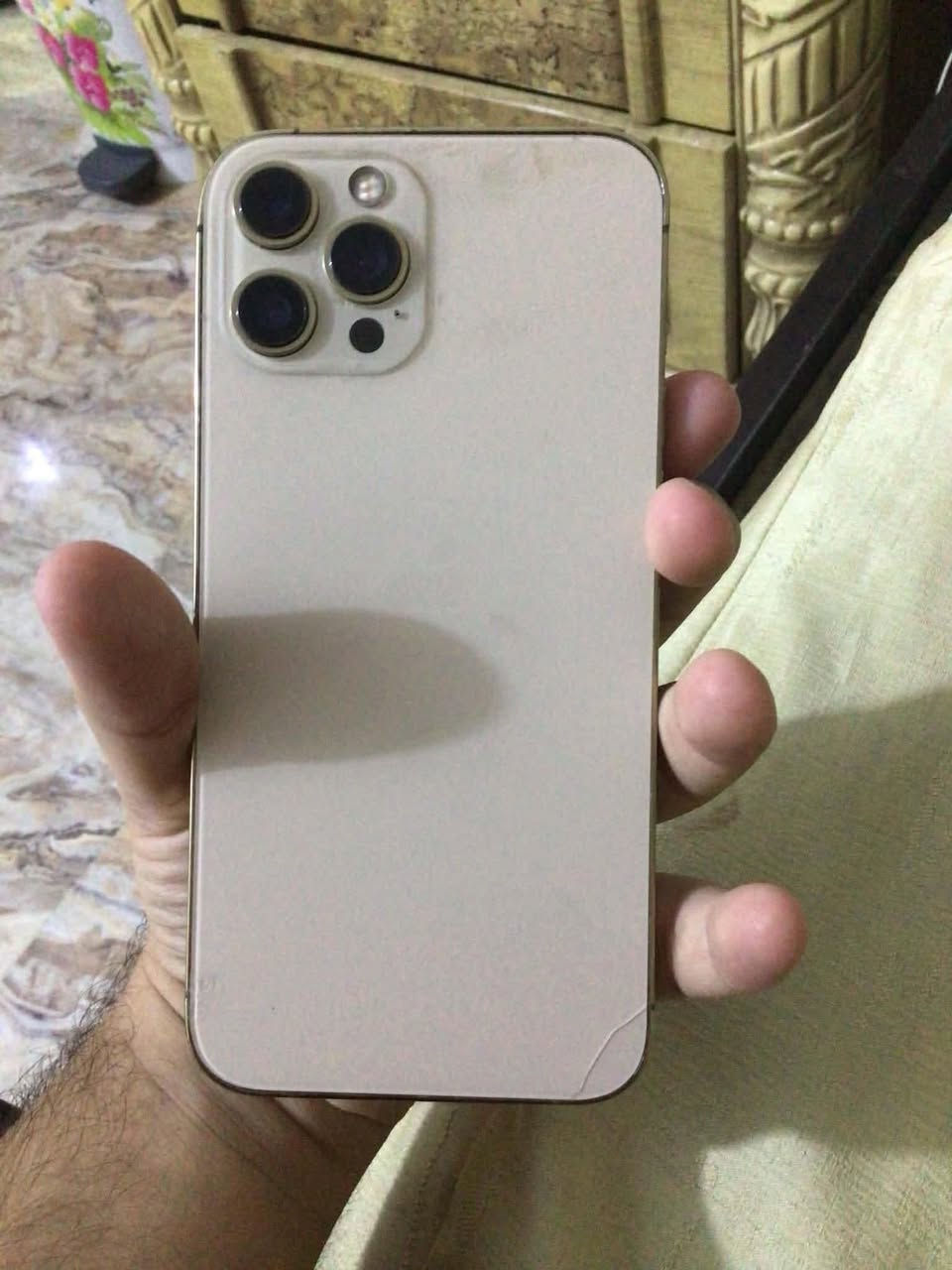 السلام عليكم ١٢برو ماكس شرق اوسط تك خط 
ذاكره ٢٥٦ مبدل شاشه بطاريه ما أكلك مفولات متوسط 
جهاز يخبل السعر ٢٧٥
الاستفسار خاص أو ***********

نص مكتوب في الصور:
- ١١:٠٠
- ٤٣٩
- حول
- الاسم
- < iPhone
- إصدار iOS
- < 27.0
- اسم الطراز
- iPhone 12 Pro Max
- رقم الطراز
- MGDE3AA/A
- الرقم التسلسلي
- G0NF45UD0D55
- انتهت صلاحية التغطية
- سجل تاريخ القطع والخدمة
- الأغاني
- الفيديوهات
- ۳۸
- الصور
- ۲۳۳
- التطبيقات
- ٦
- السعة
- ٢٥٦ غ.ب.
- متوفرة
- ٢٢٩,٣ غ.ب.