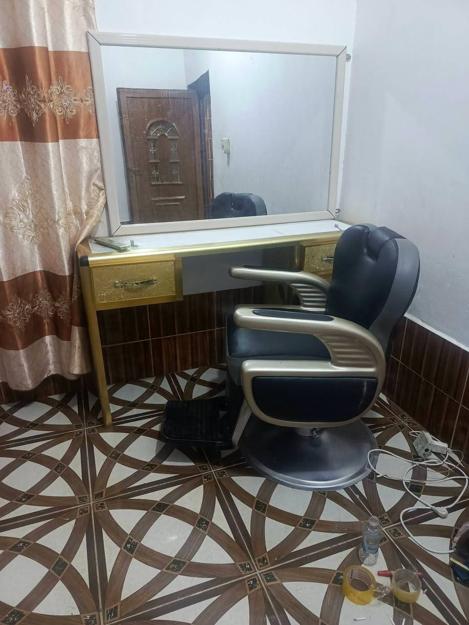 كرسي 💺 حلاقة مع ميز وامراي الميز المنيوم    كلش انضاف شغال  اخو الجديد مع ميز او مرايه
شبح 👻 اكبر حجي بل شبح 👻
الانبار القائم الكرابله 
السعر 
ع خاص 
او وتساب 
او ع رقم 📱
رجانه 
***********
كرسي 💺 حلاقة مع ميز وامراي الميز المنيوم    كلش انضاف شغال  اخو الجديد مع ميز او مرايه
