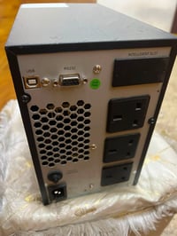 UPSلبيع كامل شغال لبارحه بدلت بطاريته سعره140مكاني الكاظميه رقمي 07838...