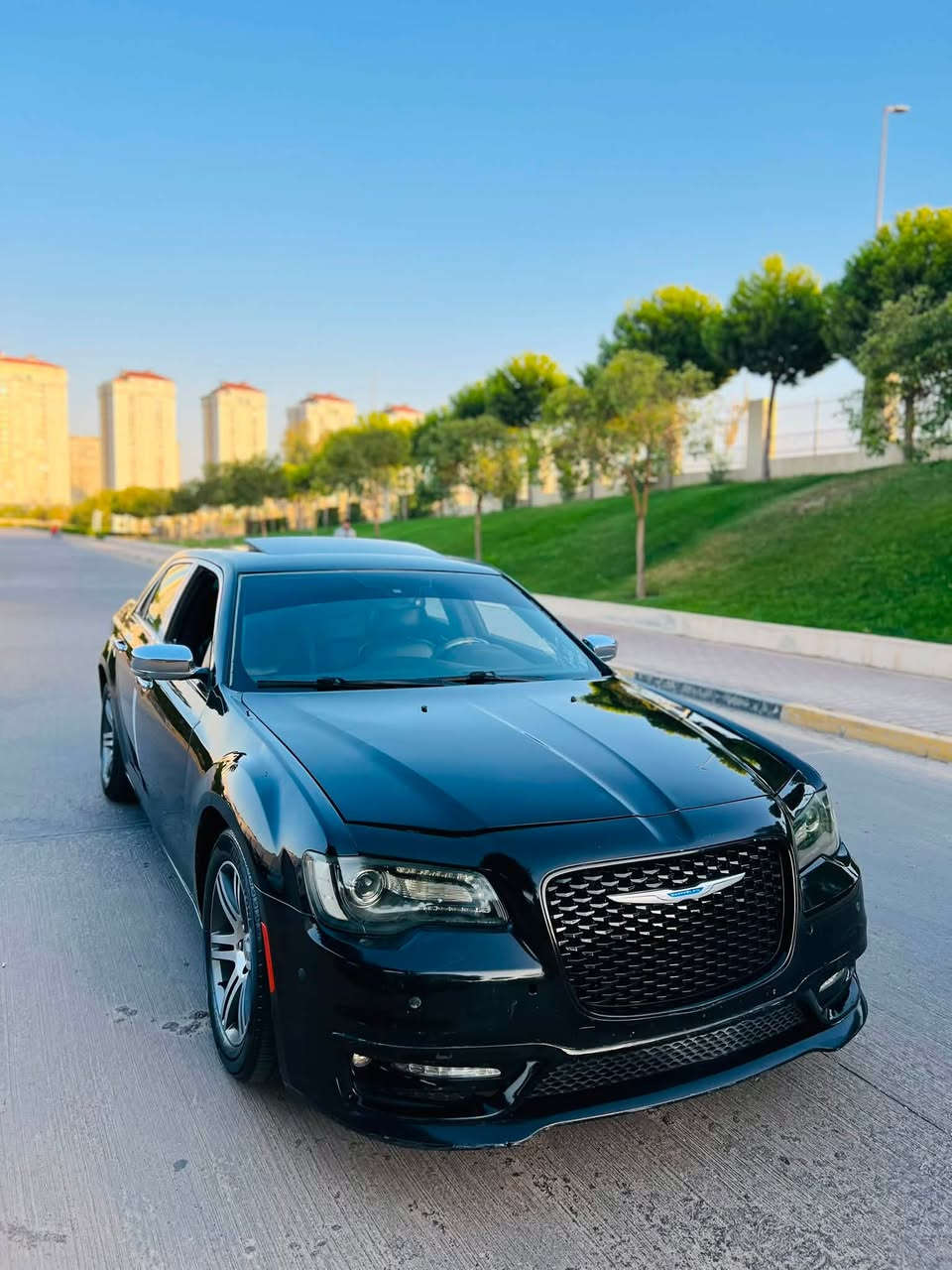 سڵاوی خواتان لێبێت
Obama C300 
بۆفرۆشتن لێزەری دوبەیە
سەیارەکە فول فولە

سەقفی بەشەرت
سەیارەکە زۆر جایزە
گێرومەکینە بەشەرت
ئەکسل و تەبریدی بەشەرت
کارەبایاتی بەشەرت
چوار تایەی لۆکی لە ژێرە
پاتری لۆکە
تامی یەک ساخ ئەیات
نرخی ٧٥ گەڵاو معامەلە
ناونیشان/سلێمانی
ژم:***********
