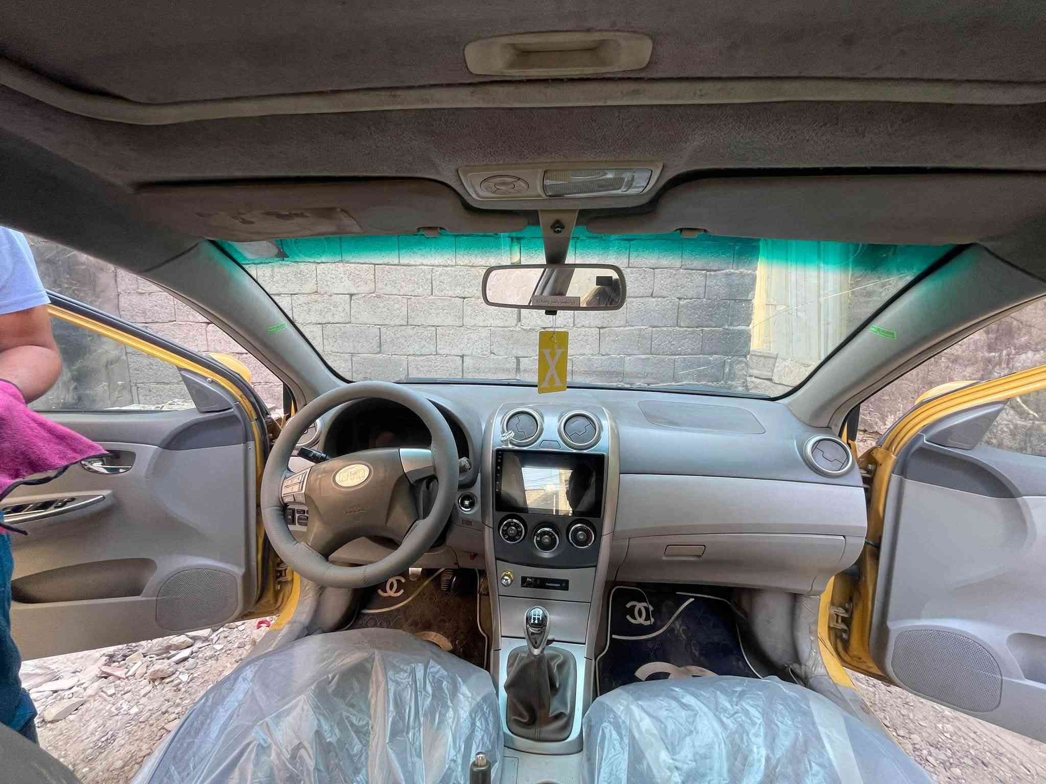 السلام عليكم
byd g3 موديل ١٣
گير عادي مكينة 1800
رقمها انگليزي مشروع وطني  بغداد بـاسمي تحويل مباشر السنويه لحد 2027/9/11 
السياره بيها حادث بابين وجاملغ مبدلات بدون تعمير والباقي واضح بالصور
 السياره كير ومكينه خير. من الله والتبريد شغال خير من الله 
سعرها 40 وبيها مجال والشراي بي خير. ويدلل 
مكانها بغداد الكمالية 
***********

