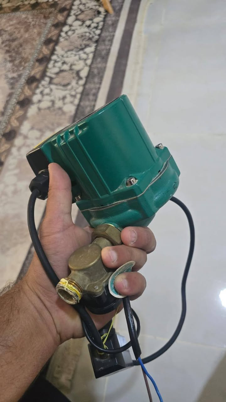 غراض مستعملة نظيفة جداً للبيع
🔸 رافع قدرة ماركة (الرقيب) المعروفة 22 أمبير يشغل كافة انواع السبالت ويرفع الفولتية من 90 فولت إلى 220 فولت، مستخدم اقل من سنة فقط. 

🔸 بوستر ماء للنازل ماركة (شمجي)، يُربط بصف التانكي للنازل المغذي للبيت.. كذلك مستخدم اقل من سنة. 

🔸 نانو بيم نظيف جداً. 
للإستفسار عن الأسعار التواصل على الخاص او على الواتساب 
***********
