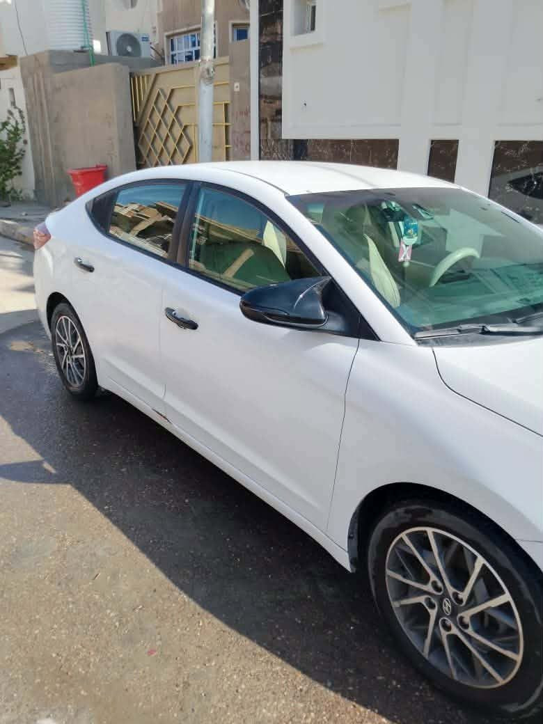 النترا 2020 للبيع رقم دهوك باسمي شرط التحويل محرك 2000 دوش كير محرك صدر تبريد شرط رقم الشاصي موجود بل صور سياره جاهزه من كلشي‏‪***********‬‏
