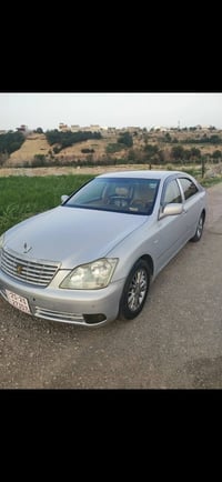 شاهینە • شاشة • كاميرا