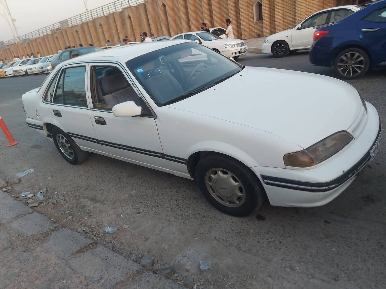 السلام عليكم دايو برنس للبيع ٩٤ 
رقم بغداد دولي سنويه لغايه ٢٧ 
صدر أمامي خلفي جيد محرك جيد لا تبخير ولاتنسي 
كهربايات كله شغاله سنتر لك مكاني الانبار الحبانيه 
لسعر ٣٠ وبيه مجال للطيبين 
الستفسار *********** ابو احمد
