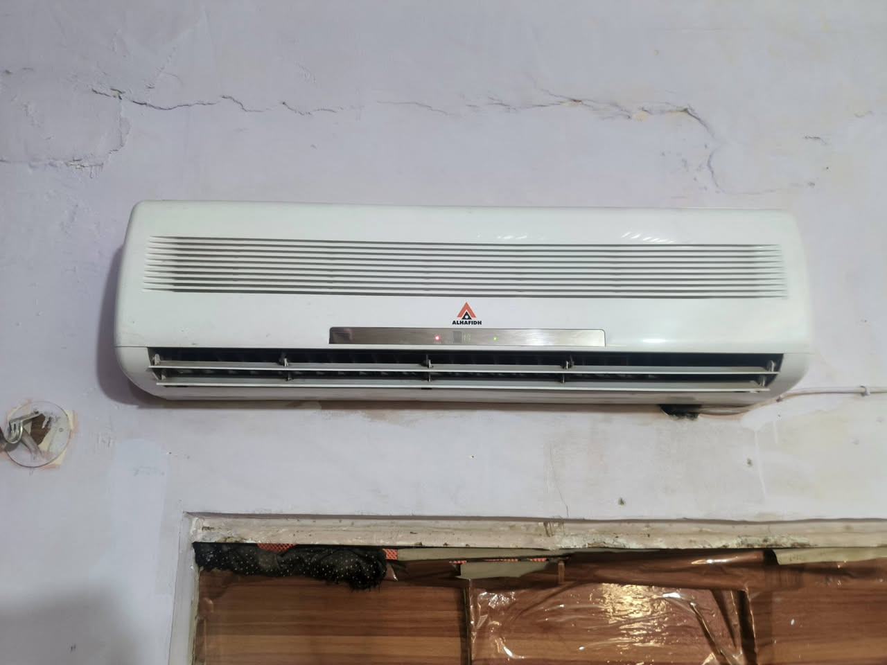 السلام عليكم عندي هذا سبلت نوعيه الحافظ سعر 500 وبي مجال زين بروده فول ومكفول ال شراي يدخلي خاص أو على هذا الرقم يتصل *********** مكان واسط الصويره
