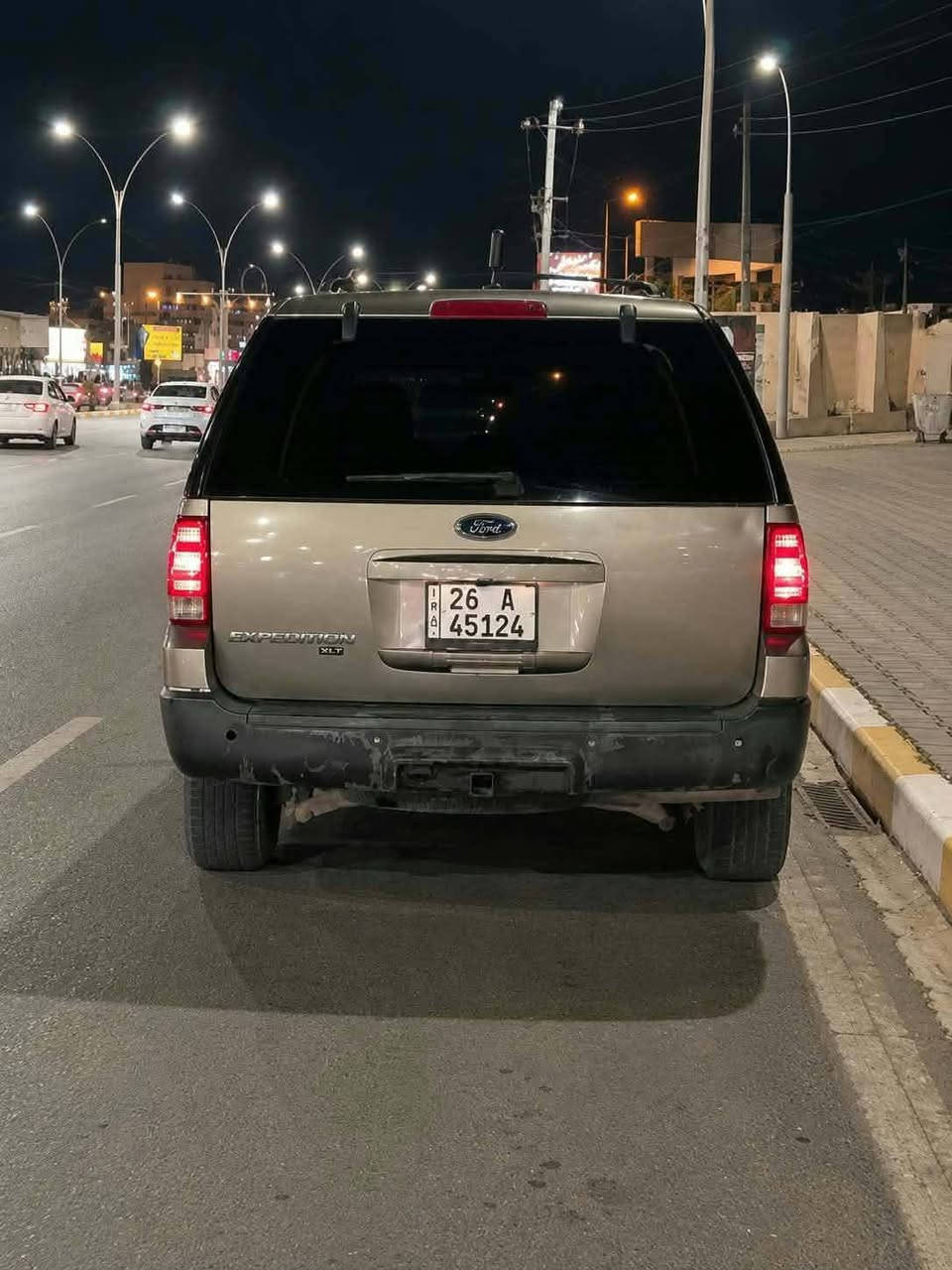 فورد اكسبلورر • ماكو تفاصيل • بلا زحمه