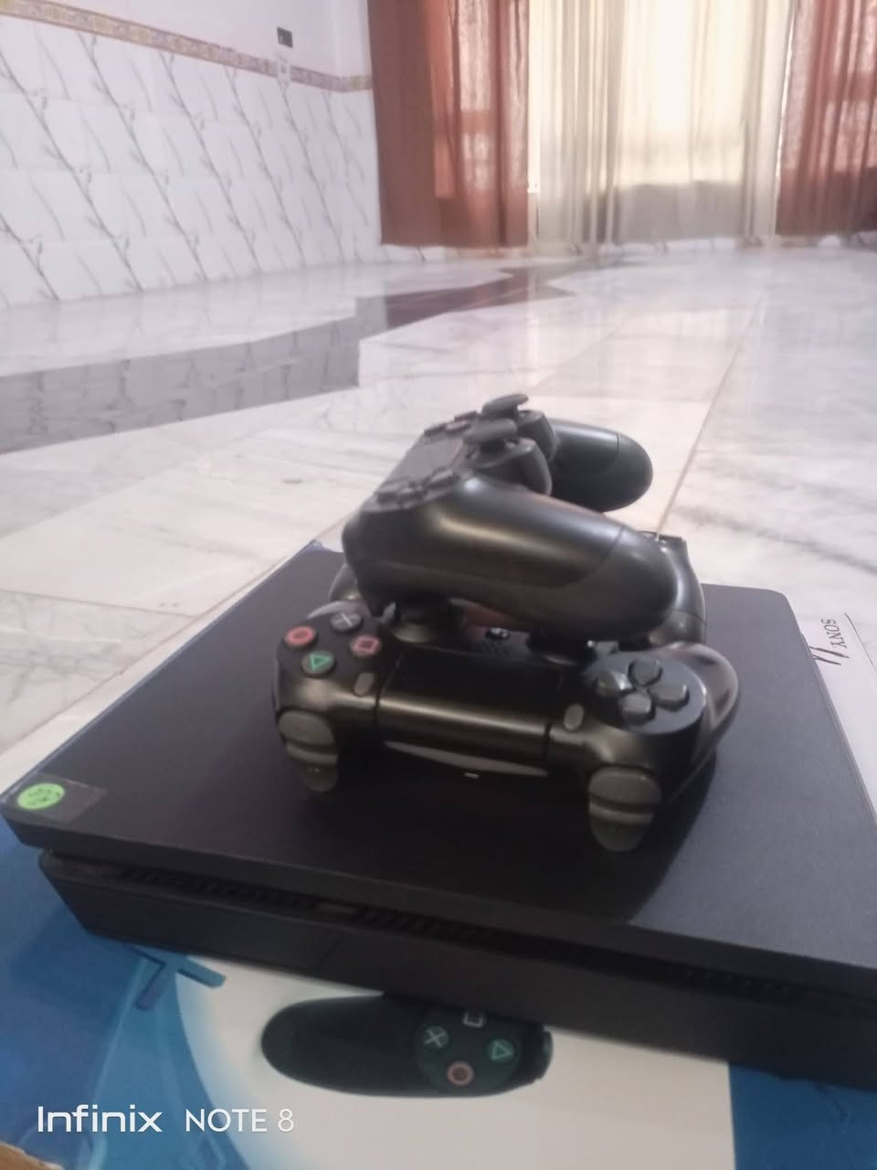 بلي فور سلم مهكر بيه العبه (بيس26)GTAV5جي تي اي5بلي نضيف مستخدم شهر البيع شراي يجي خاص وهذا رقمي*********** سعر الخاص معال 5جوستك وشاحنات وراي اوجدي ما مفتوح شراي يجي خاص واستاب سعر بل خاص عنواني ميسان ناحيه السلام

نص مكتوب في الصور:
- Infinix NOTE 8