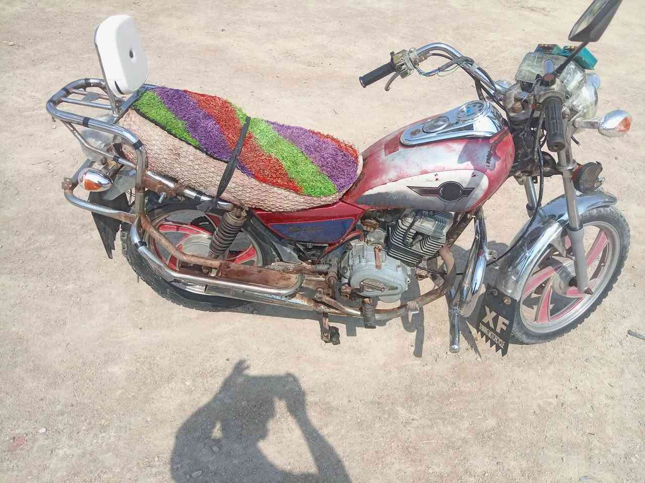 تيموته للبيع موديل 2013 أوراق اصولي دراجه جاهزه كله شقاله قراظها محركه مفتوح بس ولفات محرك يخبل دراجه عوزه باتري فقط هندر واحد مكاني بين النصر ورفاعي سعر ٣٥٠ وبيه مجال رقمي ***********

