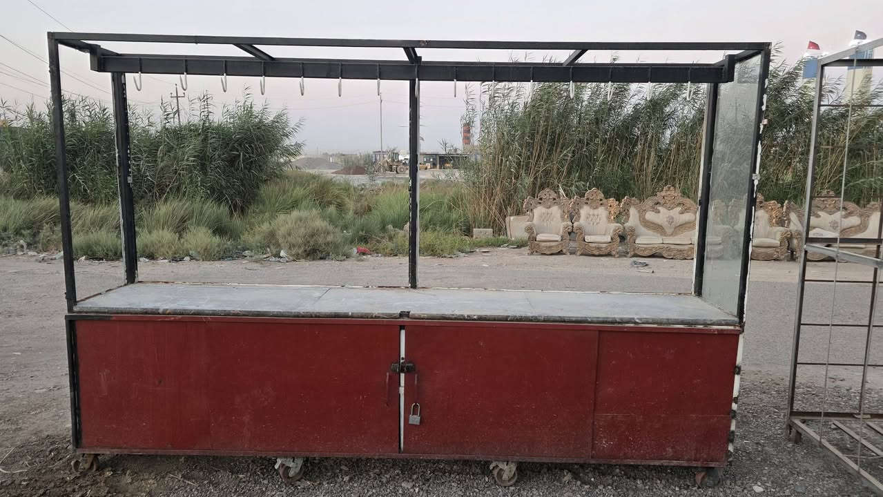 السلام عليكم
ميز قصابه للبيع العدد 2
الأرضية مرمر والبوب سلايت 
العنوان بغداد تقاطع النهروان 
***********
***********
