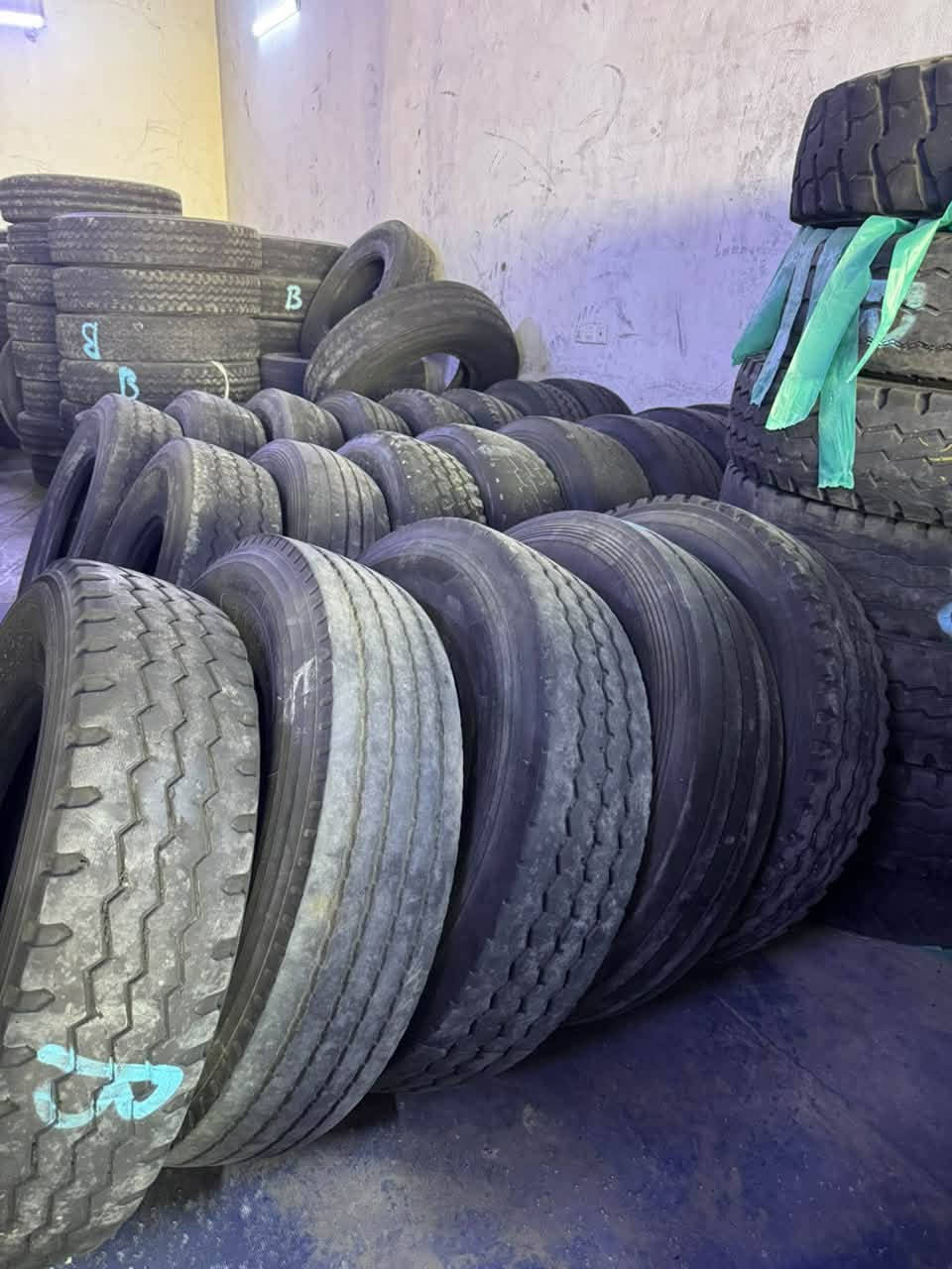 مجمع الإمارات • القاسم بابل • جديدة