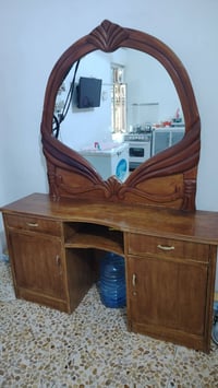 غرفة صاج • نظيفه • تحتاج صبغ