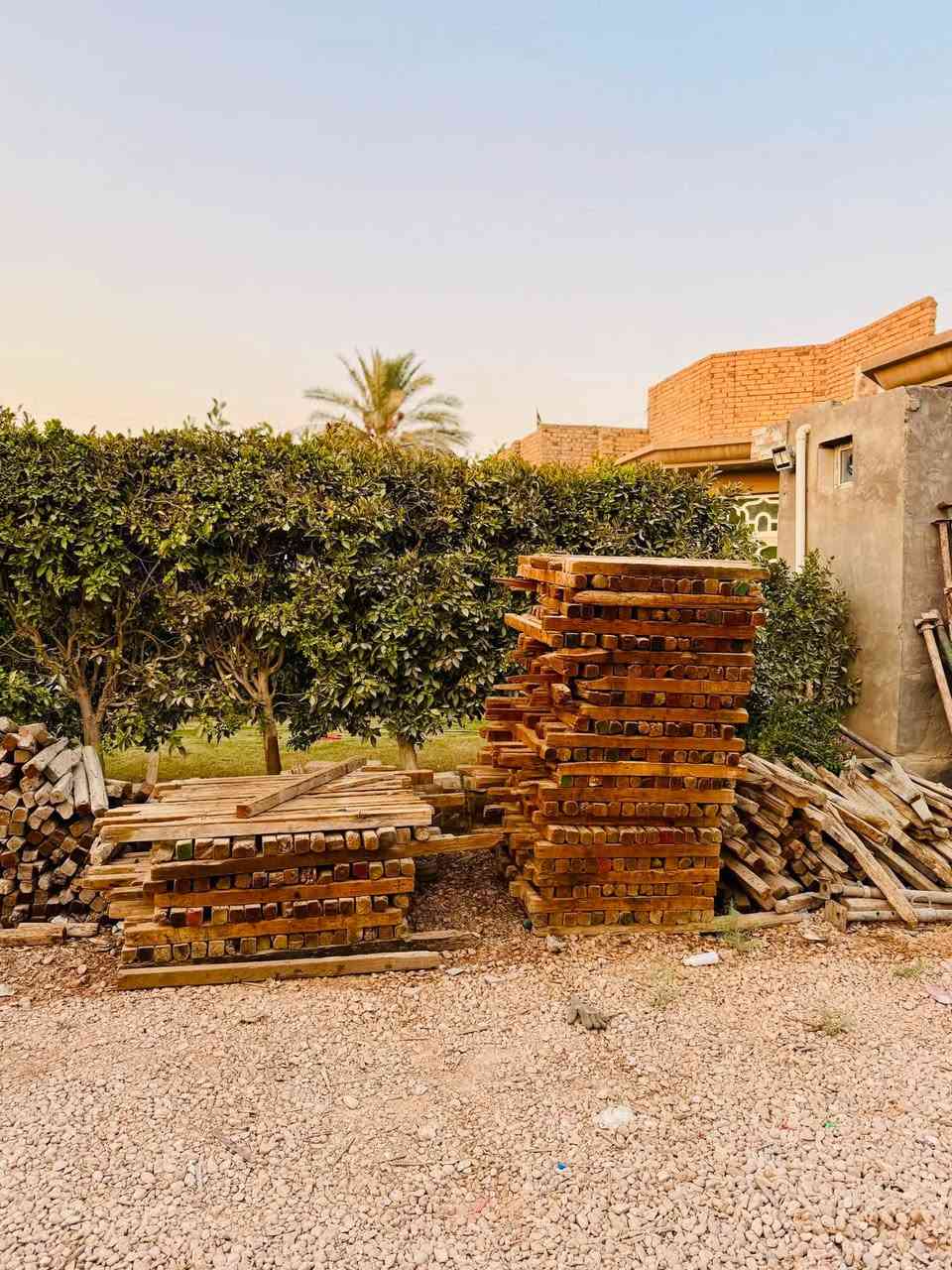 جكات للبيع طول 4 متر عدد 97 وطول 5 متر 155 وسير 7*7 طول متر + متر ونص + 70_80 بسعر مناسب مكاني بابل تواصل ***********
