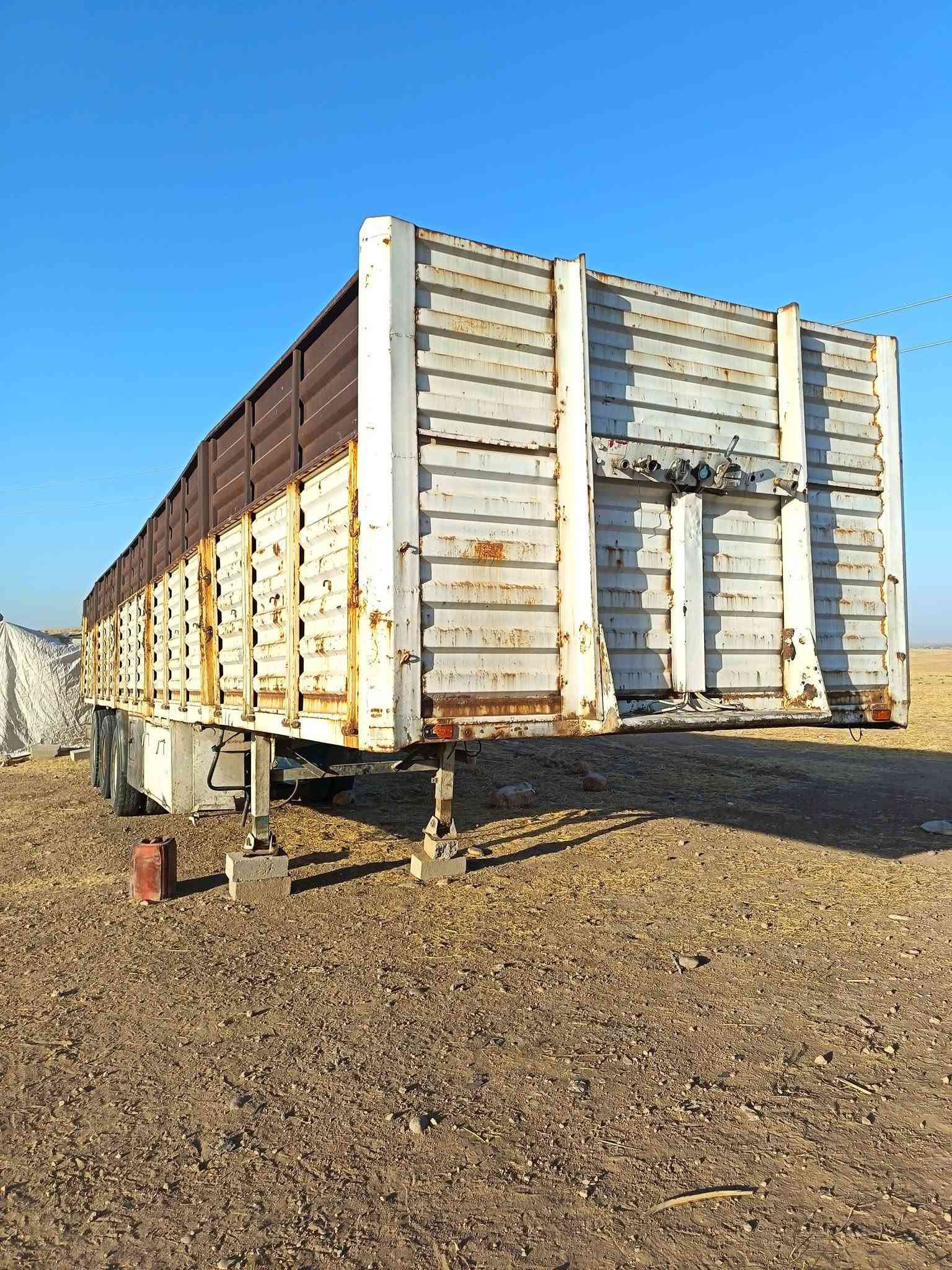 هعربانه البيع فصال تركيه شاصي اوربي تايات 11ونص رفيع اربع ازواج جديدد الثالث رفاع طول 13//و60// ***********//***********|| مكلف بلنشر @

