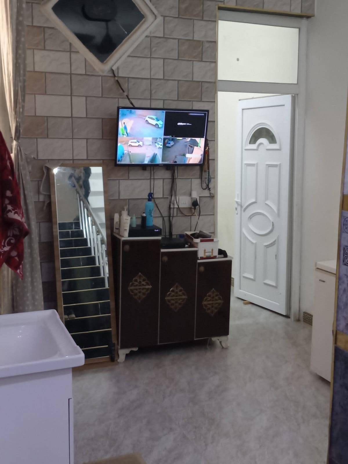 ١٠٠م • ملك صرف • قرب جامع عمر