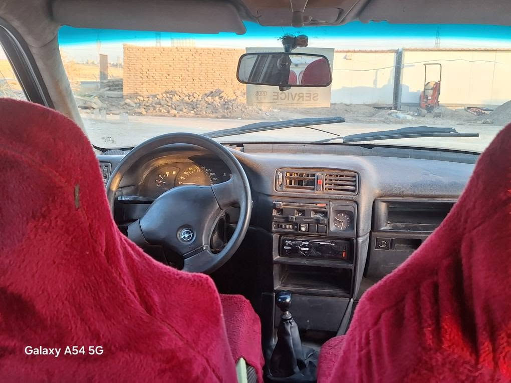 البیع اوبل فکترا مودیل 1991 بدون ضرب لا صرف ولا بخار مكينة 18 سنوية منتهية 2022 اشوية بي نواعم قليل سيارة بي دفتر بانزين سعر 27 
رةقم موبايل *********** كركوك, العراق
