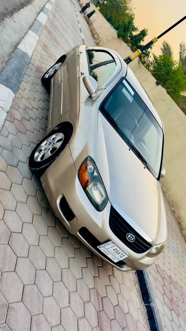 السلام عليكم 
للبيع سبكترا 2007
مكينه 2000 
كير مكينه مكفولات 
مصبوغه عام للجماليه حادثهه من امريكا جاملغ الامام جهه صدر 
السعر ٧٥وبيهه مجال 
مكان السياره كربلاء الحسينيه 
الاستفسار ***********
