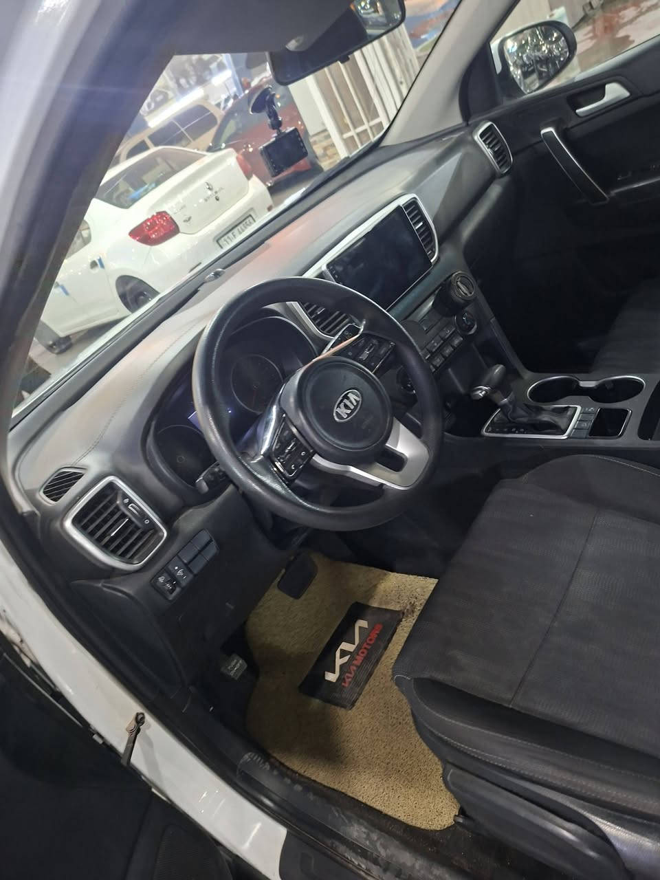 سلام عليكم بيع مستعجل اسبورتج موديل 2019 خليجه  بيها جاملغ ايمن وبنيد مفتوح مكانها بغداد الكرخ السعر 140 وبيعا مجال ***********
