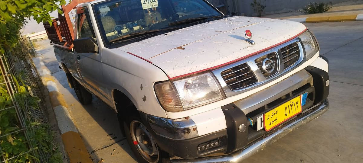 لەسەرئیزنی ئەدمین
ئەم نیسانەبۆفرۆشتن 
ماڵی دۆستە سەیارەی مەعرەز نیە
هەموگیانی بەشەرت گێرمەکینەئەکسل
تەبریدە پاوەرە
ئاڕمی هەولێرەبەشەرت تەنهابۆنیدەکەی لەسەرساقی کراوەبەڕەش
لەسەیدسادقم 
بۆبەیوەندی ***********
***********

نص مكتوب في الصور:
- ***********
- سير السيارات