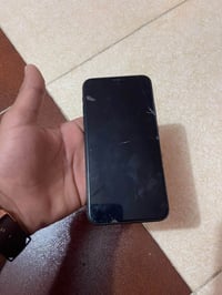 ايفون 11 برو ماكس • ذاكرة ٢٥٦ • بطارية ٧٢
