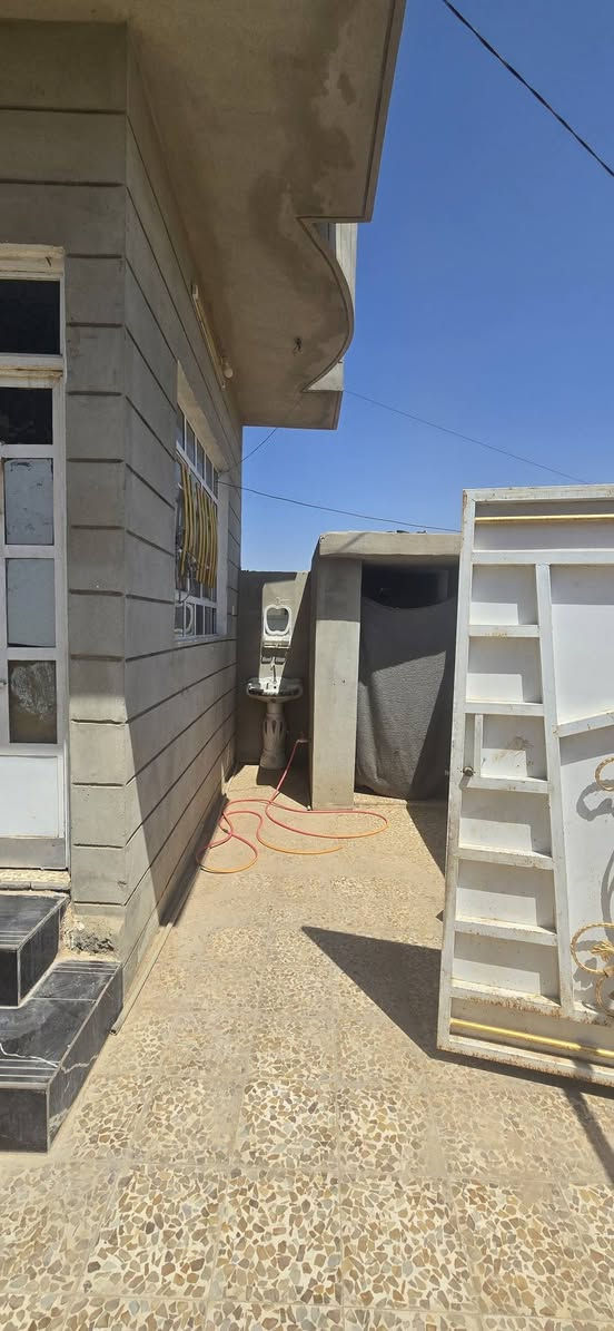 🏠 بيت للبيع بالأقساط – فرصة مميزة في الموصل
📍 الموقع: الموصل – قوسيات، خربت عسكر، قرب معمل سيد حميد
📐 المساحة: 150 متر
💰 المبلغ الكلي: 50 مليون دينار
💵 المقدمة: 25 مليون
📅 القسط الشهري: 500 ألف دينار

🏡 تفاصيل البيت:
• غرفتين نوم
• هول استقبال
• صحيات داخلية وخارجية
• يبعد عن الشارع العام حوالي 200 متر

📞 للاستفسار والتواصل:
***********
***********
