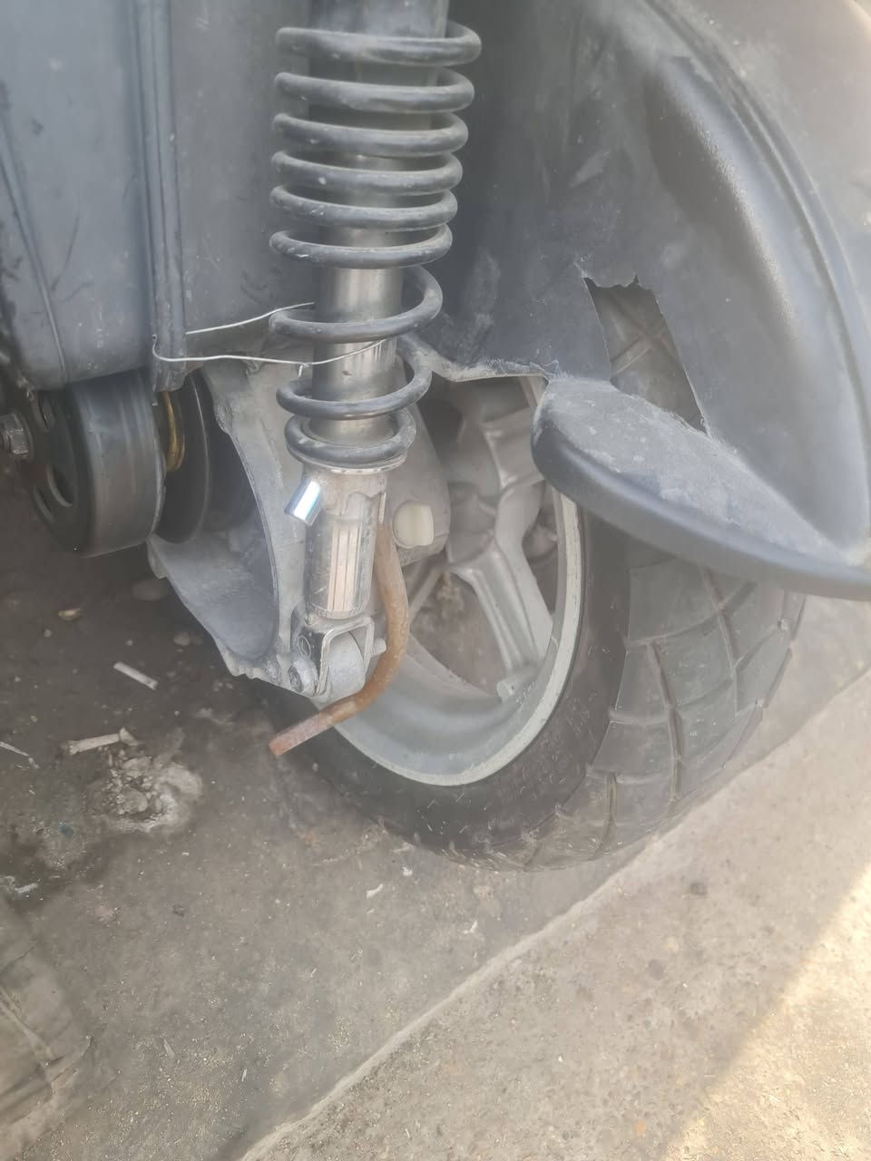 شمعة • متروكة • قطع غيار
