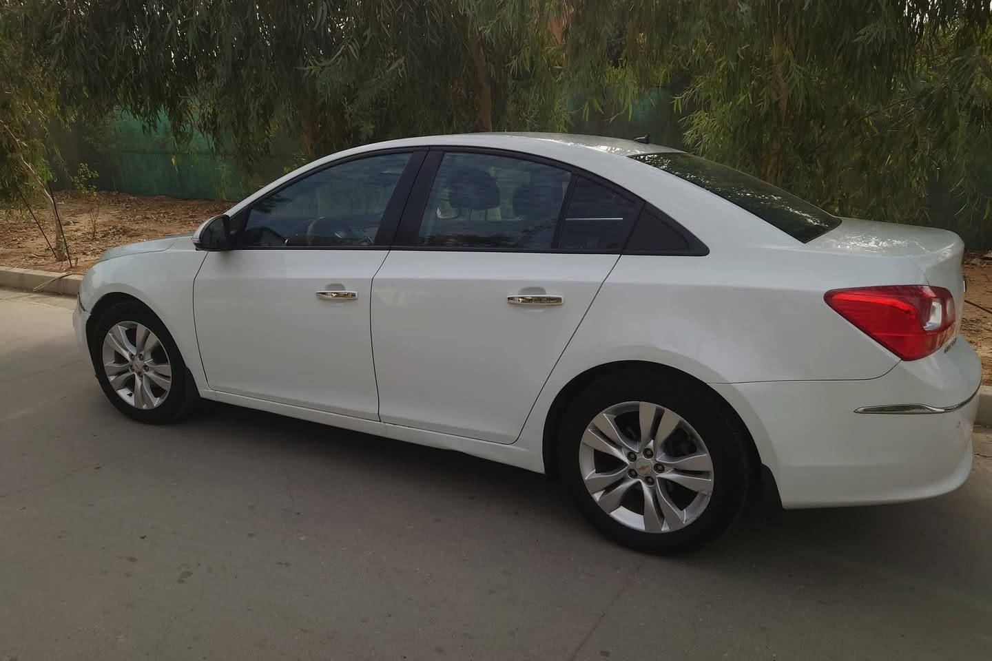 شوفرليت كروز خليجي 2016 LT لون أبيض
محرك 18  داخل قرميدي LT ماشية 85000 ميل

خمس بصمات و مفتاح احتياط

بيها  ٣ قطع صغار معدل عالبارد و نص چاملغ اليمين.. السيارة متعوب عليها 

تبريد ثلج هزتها خلصانة سنوية نافذة لغاية 2027

ماي أحمر زيتي دهن احسن نوعية بانزين محسن

سيارة مواصفات حساسات مساعد توقف تحكمات استيران بلوتوث ويل كبير

مرايه إشارة و نقاط عمياء محرك معمر

الرقم اربيل السعر  80 بيع أو مراوس

مكان السياره موصل

 

***********

***********
