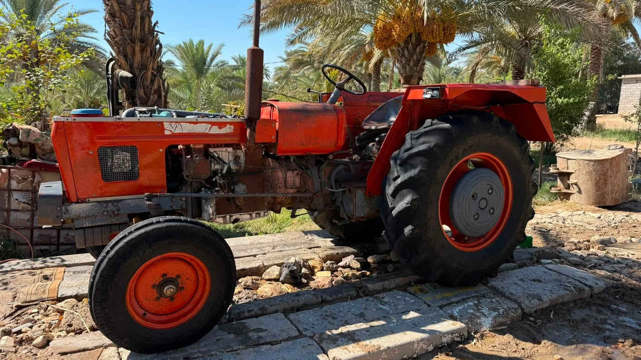 للبيع عنتر موديل 90 رقم كركوك بيه قاصرين مكينه مكفوله كير محرك اكسل سعره 8500 وبيه مجال 
مكان كربلاء ***********
