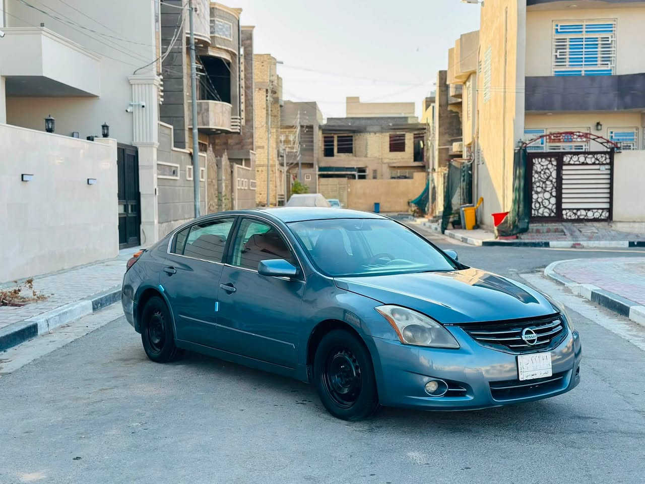 للبيع نيسان اولتيما موديل 2011  السعر 47  للاستفسار *********** وارد امريكي حادثه جاملغ خلفي فقط الباقي مكفول من الضربه بيه صبغ بسبب الجراد للجماليه فقط بدون اي ضربه  مكينه وكير جدد ستوني شادهن  مواصفات بصمه  شاشه تاب حساسات مري كهرباء عنوان السياره كربلاء
