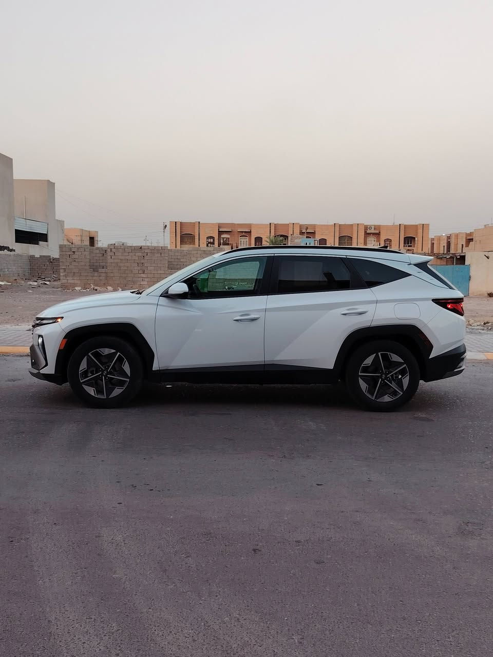 السلام عليكم للبيع بسعر 165 ورقه  توكسان امريكي 2025 الضرر فقط بنيد وجاملغ بدون داخل فول موصفات عده الفتحه داخل ابيض لونين بصمه تشغل عند بعد جنطه كهرباء كشنات كهرباء تحديد مسار رادارات امامي وخلفي وجانبي حساس امامي لد امامي وخلفي اشارت ترحيب توقف ذاتي شاشه متصله تبريد لمس وبعد بيه هوايه موصفات سنويه وهزه ورقم جدد العنوان تكريت
***********
السلام عليكم للبيع بسعر 165 ورقه  توكسان امريكي 2025 الضرر فقط بنيد وجاملغ بدون داخل فول موصفات عده الفتحه داخل ابيض لونين بصمه تشغل عند بعد جنطه كهرباء كشنات كهرباء تحديد مسار رادارات امامي وخلفي وجانبي حساس امامي لد امامي وخلفي اشارت ترحيب توقف ذاتي شاشه متصله تبريد لمس وبعد بيه هوايه موصفات سنويه وهزه ورقم جدد العنوان تكريت
