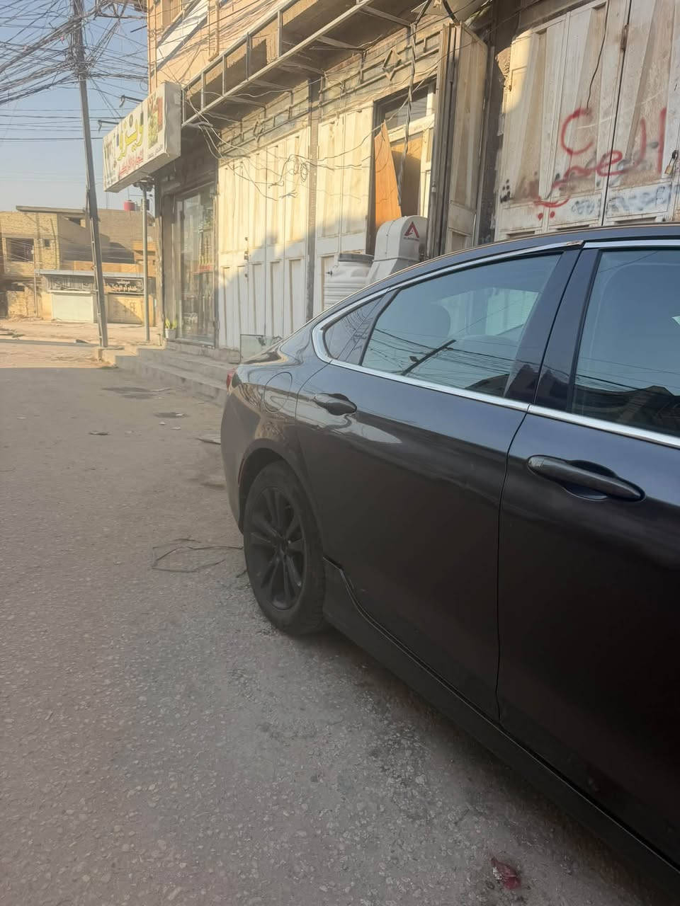سلام عليكم ورحمة الله وبركاته كرايسلر C200 السيارة كامله كولشي مابيهه فقط تبديل الارقام كلين ضربه ماكو باامريكا لكن ضربتين بالعراق باب السايق والجاملغ اليمنه ماكو صبغ ٢٠١٦ موديل صارلهه عندي ٤ سنوات الله شاهد كوله دهن اصلي موتل ادير ومي راديتر اصلي احمر  تترحمه لوالديه اذا تاخذهه صارت ضروف واريد ابيعهه مكاني كربلاءاو بغداد خاص مفتوح او واتساب او اتصال ***********
