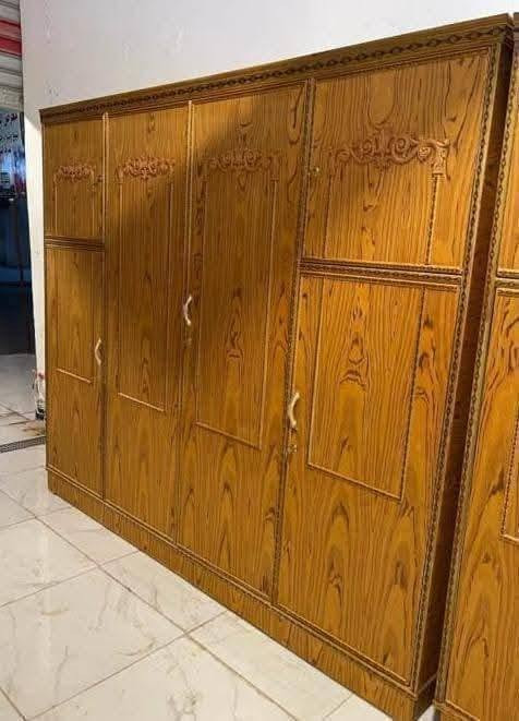 كناتير  وبوفيات للبيع كلمن وسعرة فقط توصيل🚛 داخل العمارة وخارج العمارة جميع الاقضية ونواحي العمارة ((الاسعار ثابتة)) 

الاسعار داخل الصور

نص مكتوب في الصور:
- مترين ب 150
- السعر 230
- 100